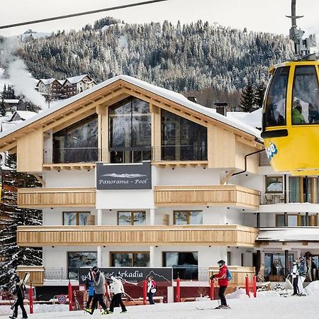 Hotel Arkadia - "Adults Only" Корвара ин Бадия Екстериор снимка